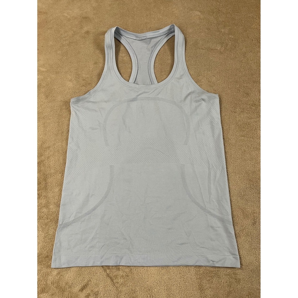 Lululemon Swiftly Tech Racerback Tank 2.0 Size Women size 8 light blue Gray EUC